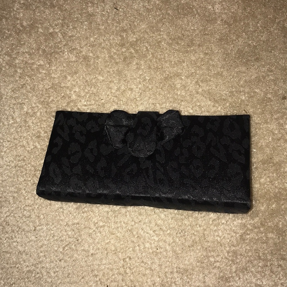 Eyeglasses case
